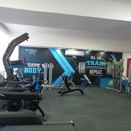 Beach Suite Israel- Best View, Gym, Massage Chair, Low Fee For Off-Site Indoor Pool Spa ביץ סוייט ישראל- נוף ים מאלף, כיסא מסאז, חדר כושר, אפשרות לבריכה מקורה, וספא בתשלום ממש מוזל Așkelon Exterior foto