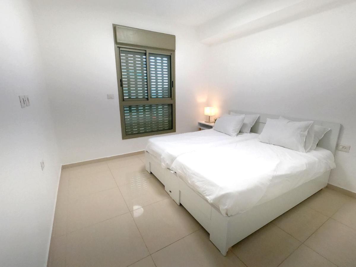 Beach Suite Israel- Best View, Gym, Massage Chair, Low Fee For Off-Site Indoor Pool Spa ביץ סוייט ישראל- נוף ים מאלף, כיסא מסאז, חדר כושר, אפשרות לבריכה מקורה, וספא בתשלום ממש מוזל Așkelon Exterior foto