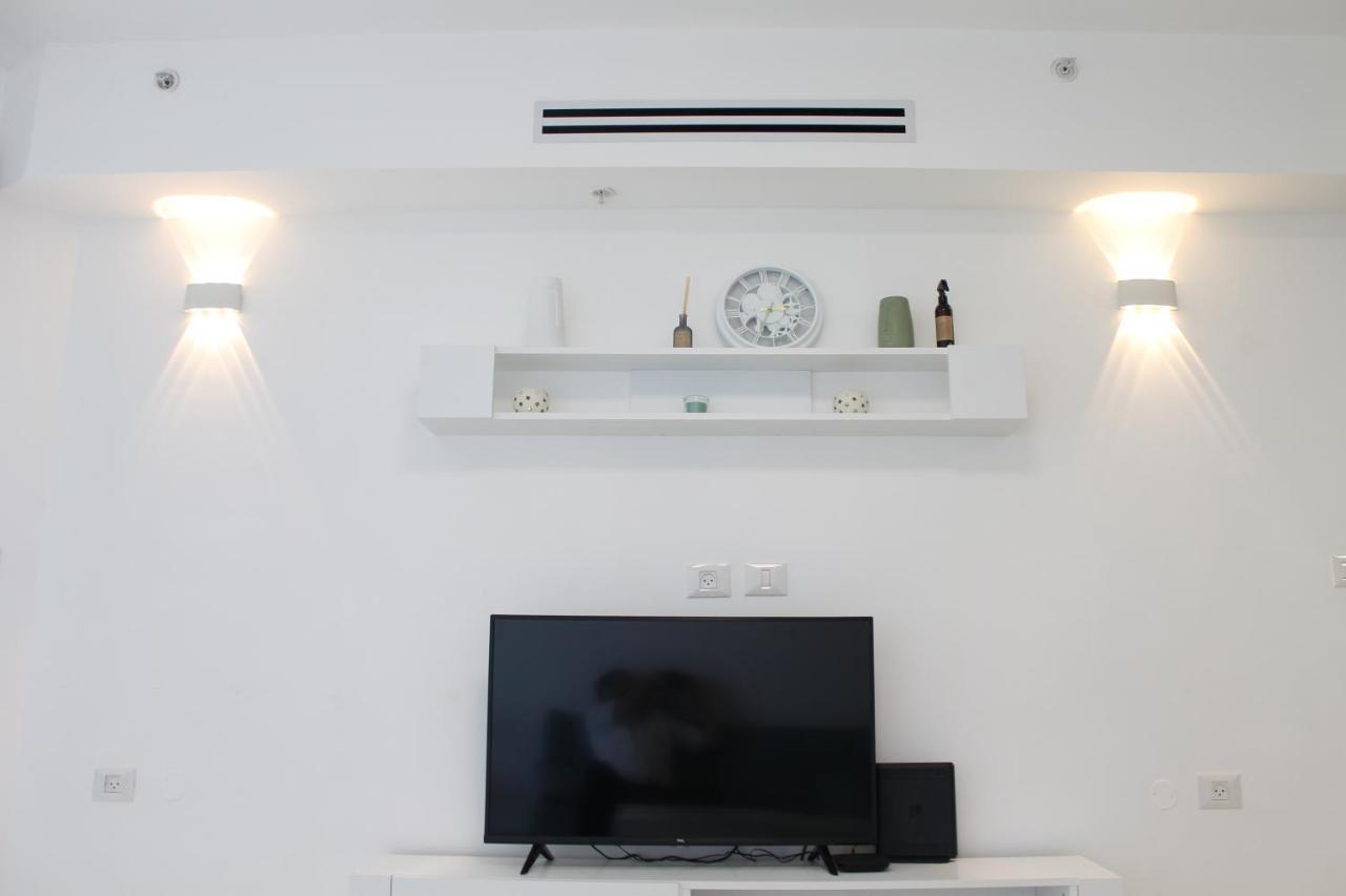 Beach Suite Israel- Best View, Gym, Massage Chair, Low Fee For Off-Site Indoor Pool Spa ביץ סוייט ישראל- נוף ים מאלף, כיסא מסאז, חדר כושר, אפשרות לבריכה מקורה, וספא בתשלום ממש מוזל Așkelon Exterior foto