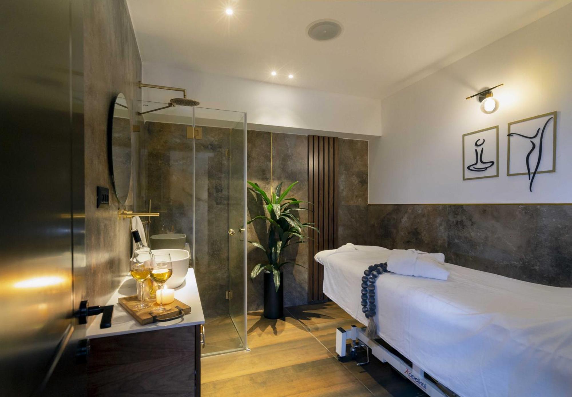 Beach Suite Israel- Best View, Gym, Massage Chair, Low Fee For Off-Site Indoor Pool Spa ביץ סוייט ישראל- נוף ים מאלף, כיסא מסאז, חדר כושר, אפשרות לבריכה מקורה, וספא בתשלום ממש מוזל Așkelon Exterior foto